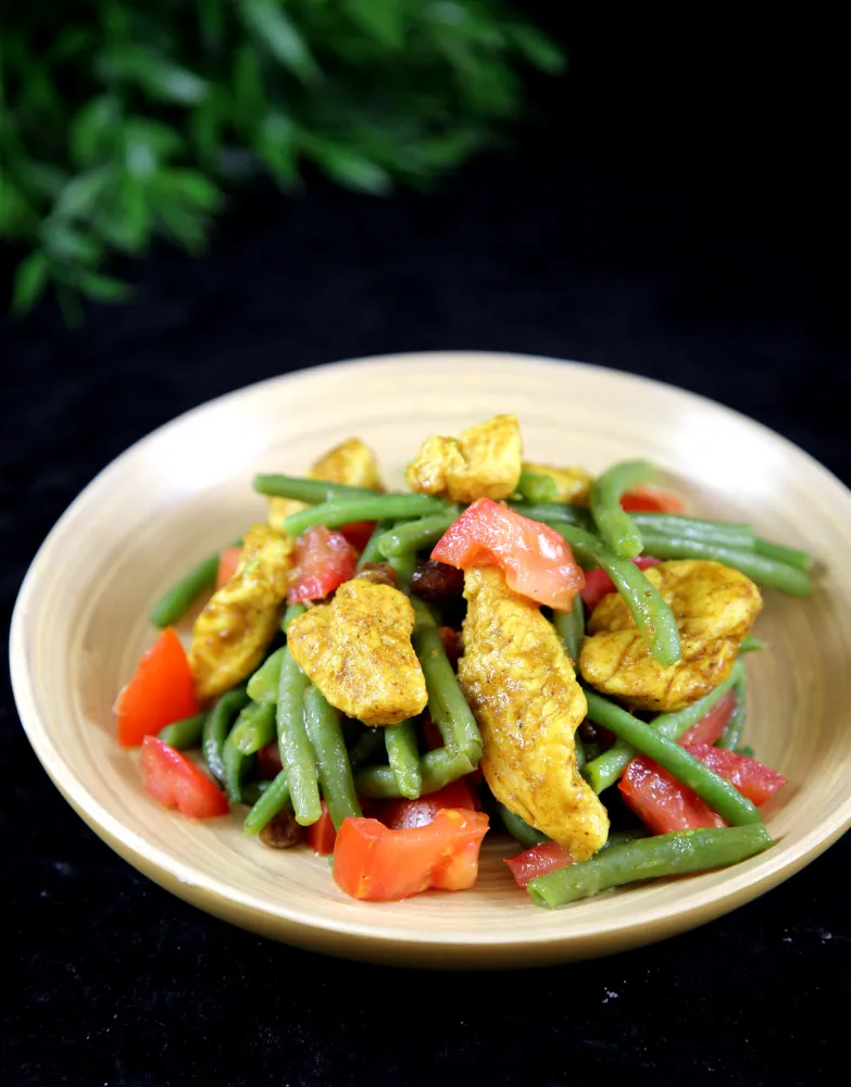 Salade de poulet curry et haricots verts
