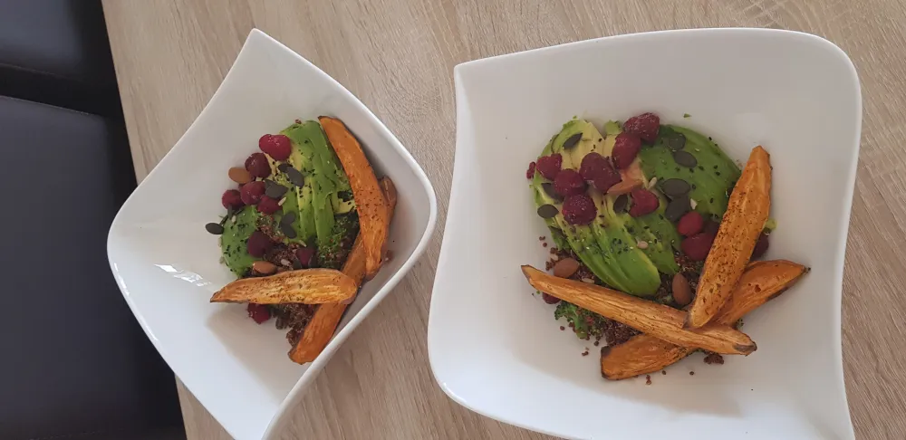 Salade fraîcheur quinoa avocat et patates douces