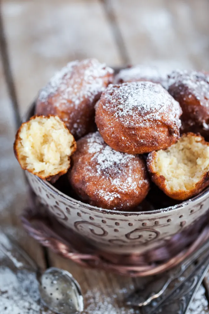 Satellites de Lola (beignets au yaourt)