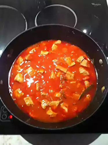 Sauté de porc tomate et petits légumes