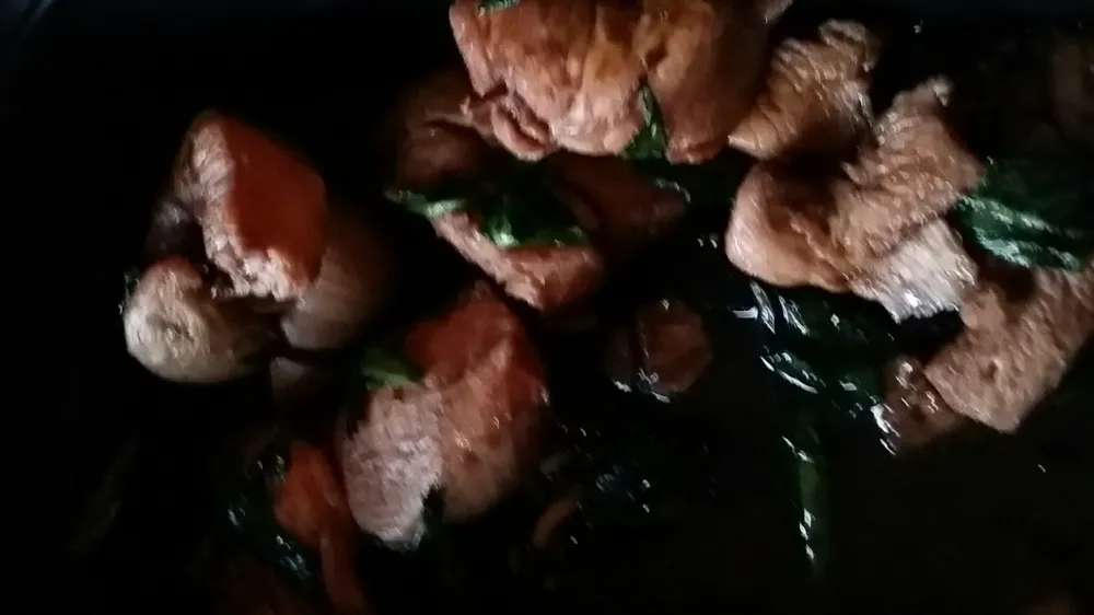 Sauté de poulet à l'ail des ours