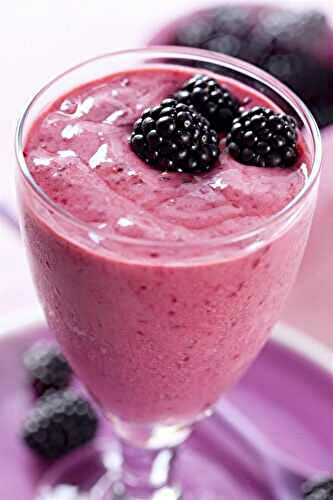 Smoothie aux mûres et à la banane