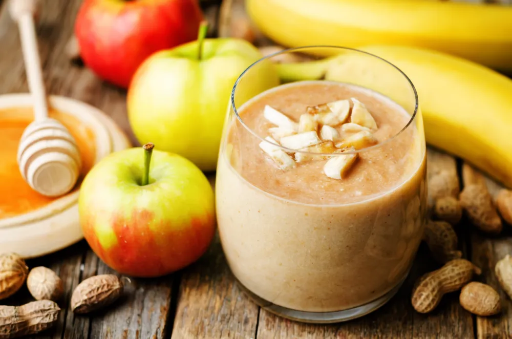 Smoothie pomme banane gingembre