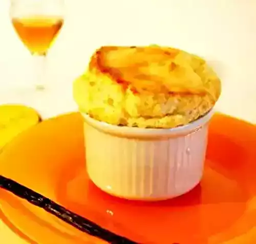Soufflé parfumé au Grand-Marnier