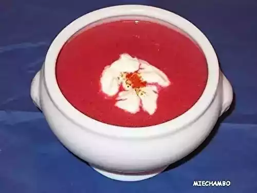 Soupe aux bettraves rouges