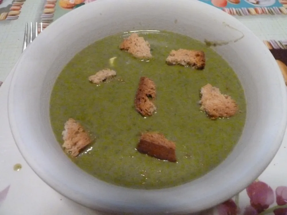 Soupe aux fanes de navets