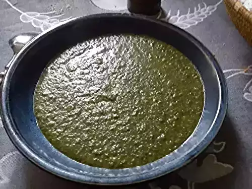 Soupe d'orties aux deux pommes