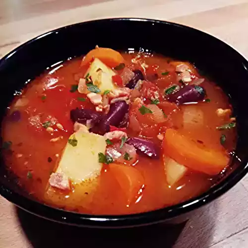 Soupe de légumes aux saveurs cubaines