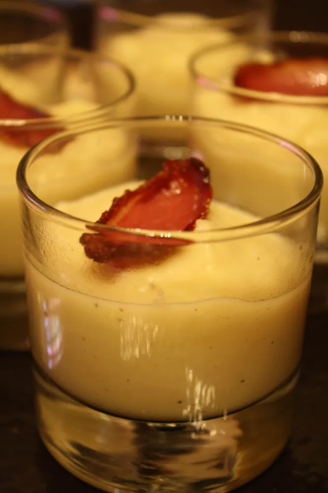 Soupe de panais et pommes au safran et cumin