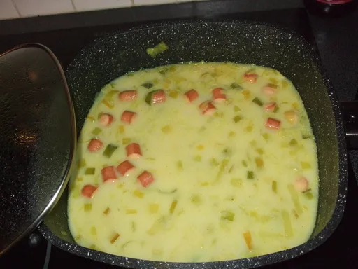 Soupe de poireaux aux knacks