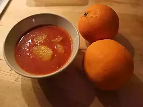 Soupe de tomate et d'orange