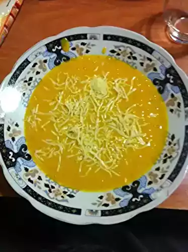 Soupe dHalloween (avec lardons et pommes de terre)