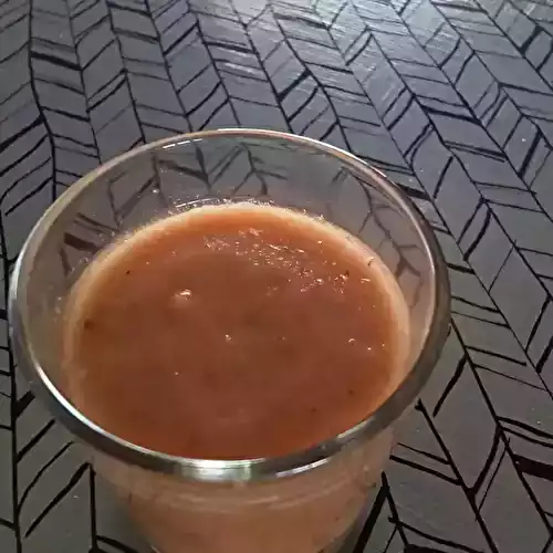 Soupe froide minute concombre / tomate