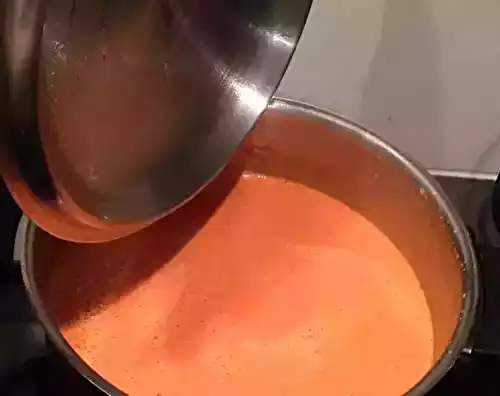 Soupe poivrons, tomates et mascarpone