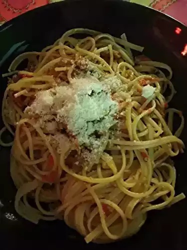 Spaghetti à la pizzaiola (tomates origan et ail)