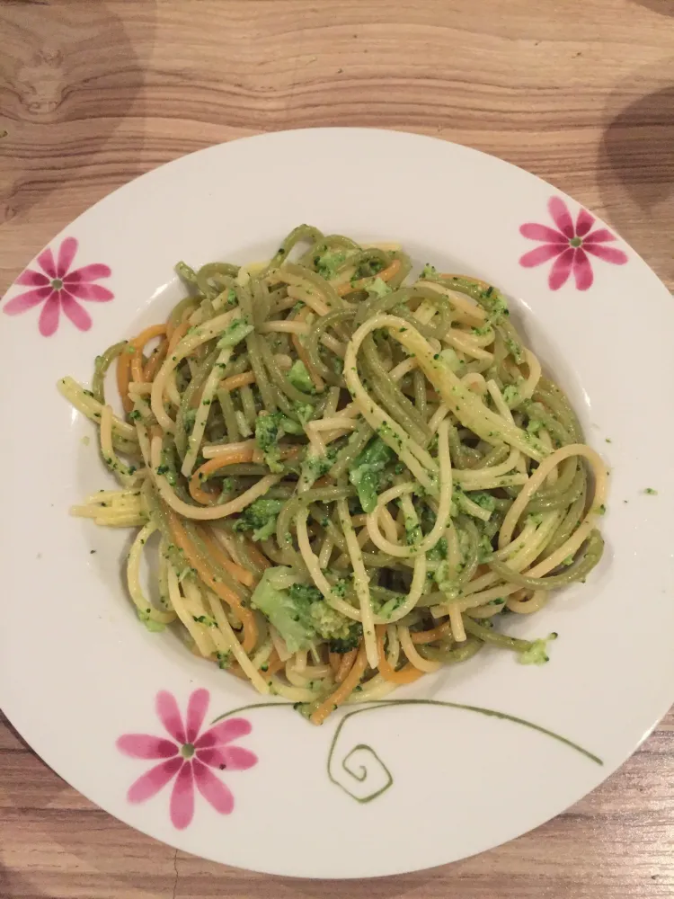 Spaghetti aux brocolis (Sicile)