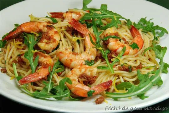 Spaghetti  citron, roquette et crevettes