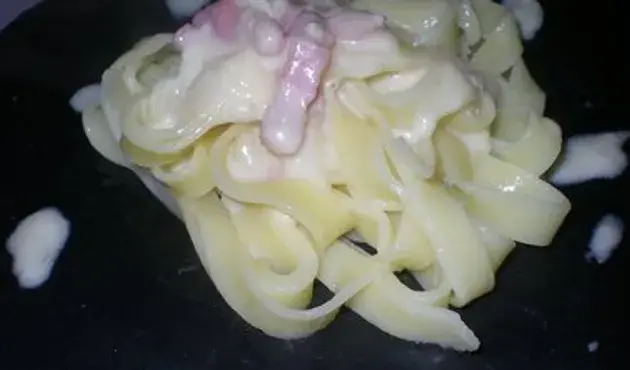 Tagliatelles à la sauce savoyarde