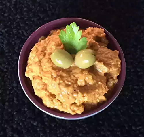 Tapenade d'olive verte à la Basque
