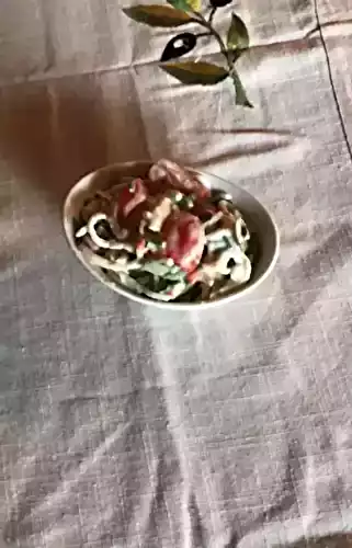 Tartare avocat surimi et tomates fraiches