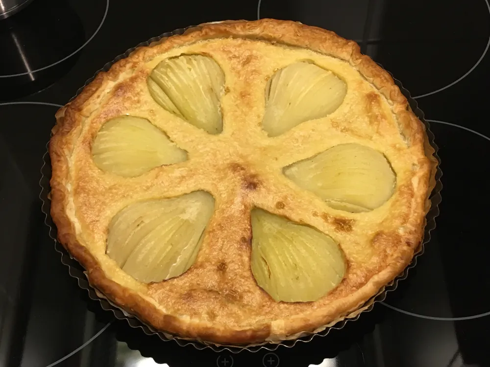 Tarte aux poires et amandes parfumée