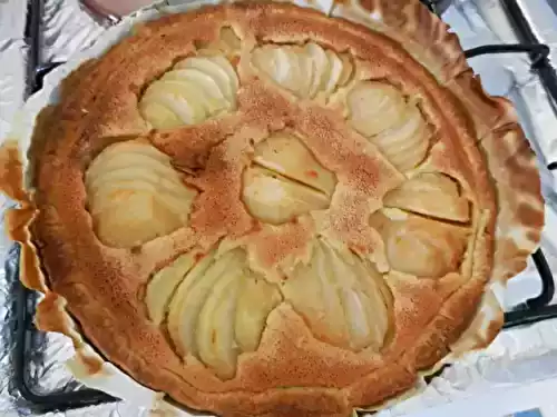 Tarte aux poires sur lit d'amandes