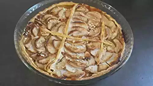 Tarte aux pommes, coings et flocons davoine