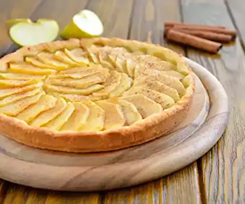 Tarte aux pommes et à la cannelle
