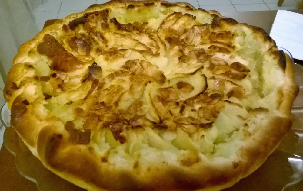 Tarte frangipane aux pommes et au miel