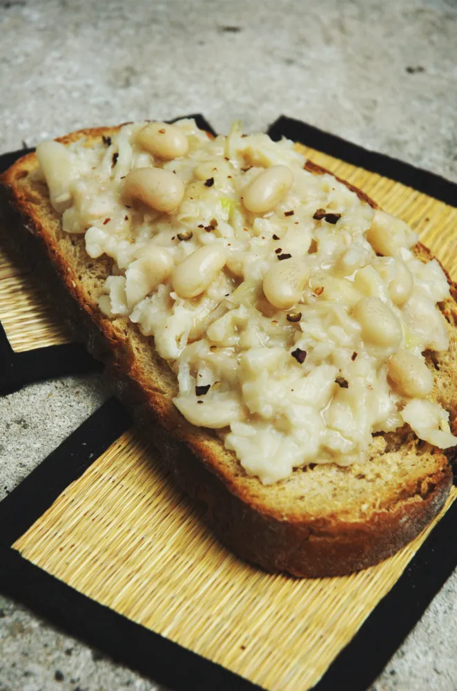 Tartine charentaise de haricots blancs (dites mogettes)