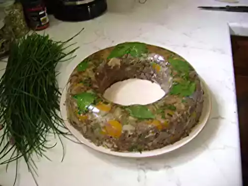 Terrine de joue et queue de boeuf au coulis de tomate