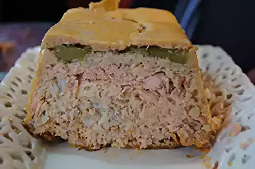 Terrine de poissons, d'écrevisses et d'asperges vertes à la basquaise