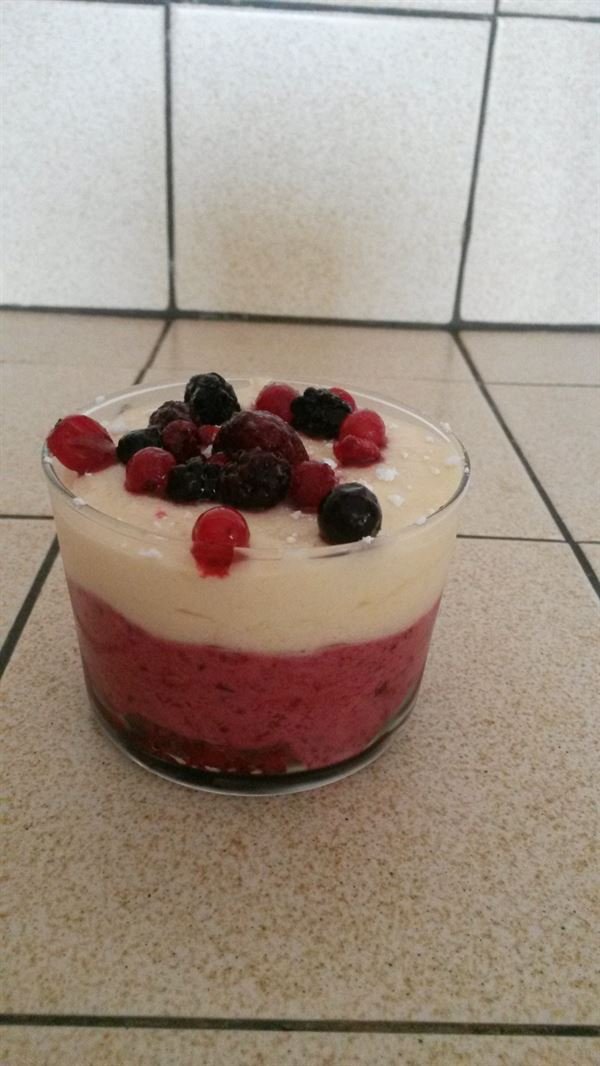 Tiramisu à la mousse de fruits rouges