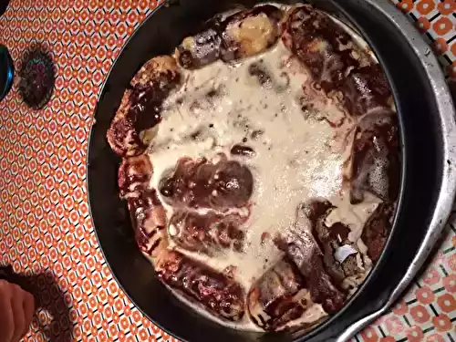 Tiramisu sans café et avec boudoirs nappés de chocolat fondu