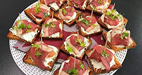 Toast magret canard fumé