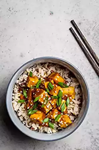 Tofu sucré-salé et riz brun