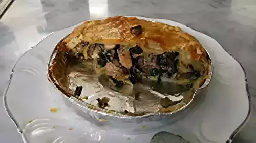 Tourte au poulet, champignons et épinards