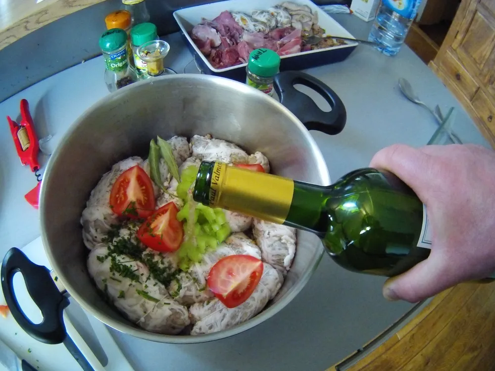 Tripoux au jarret de porc demi sel, veau et petits légumes