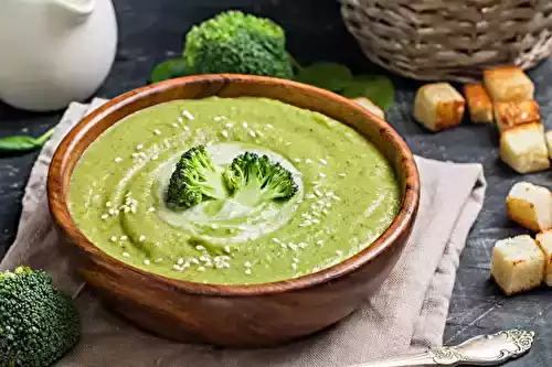Velouté de brocoli au chèvre frais