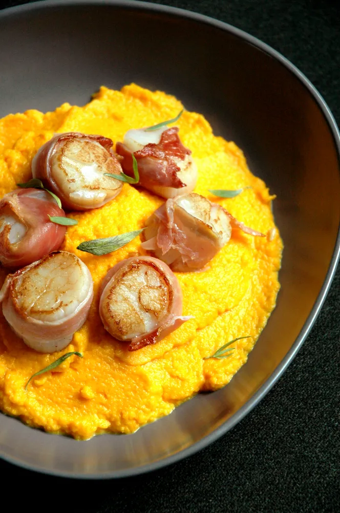Velouté de carottes aux coquilles St Jacques