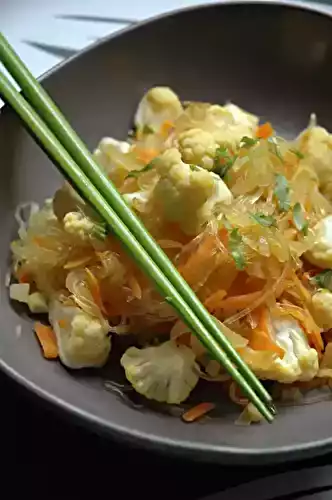 Vermicelles de riz au chou-fleur et carottes