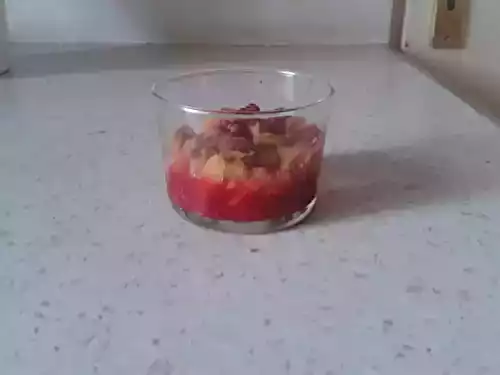 Verrine framboise, pomme et pêche au spéculoos