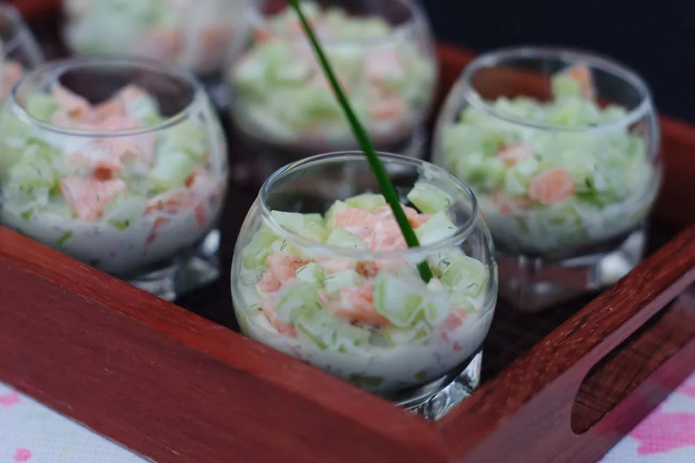 Verrines au saumon fumé concombre et soja