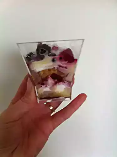 Verrines aux fraises mascarpone et crème anglaise