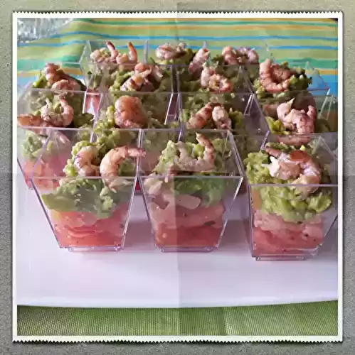 Verrines concassé de tomates et guacamole à la coriandre