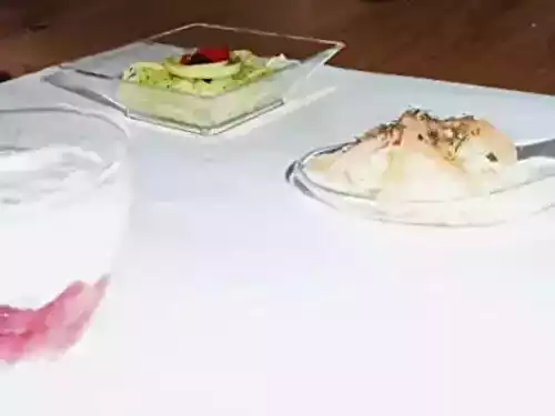 Verrines d'Elise : tomates tzatziki, courgettes-poivron et radis noir saumon fumé