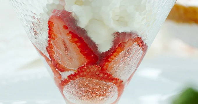 Verrines de fruits rouges à l’espuma vanille