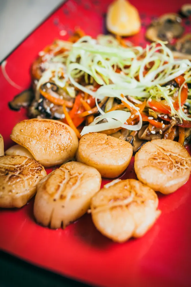 Wok de légumes aux Saint-Jacques