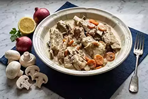 Blanquette de veau facile à la crème, carottes et champignons