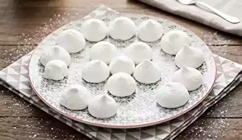 Petites meringues blanches